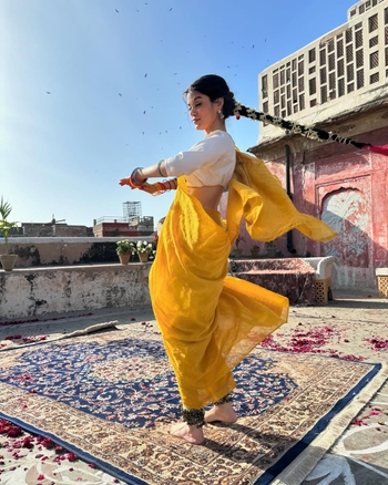 Sania Iqbal