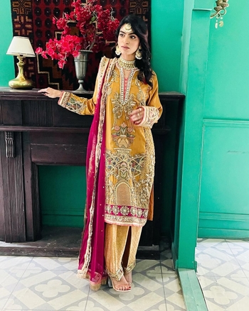 Sania Iqbal