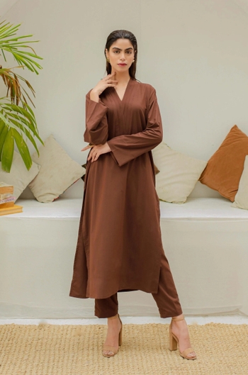 Sania Iqbal