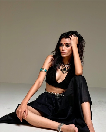 Sania Iqbal