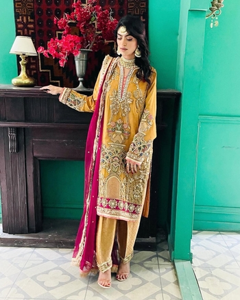 Sania Iqbal