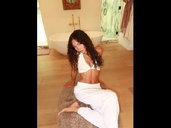  alt="Ashley Moore"