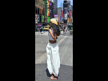  alt="Joyce Oliveira"
