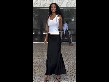 alt="Joyce Oliveira"