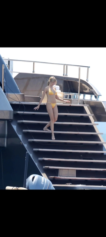 Ester Expósito