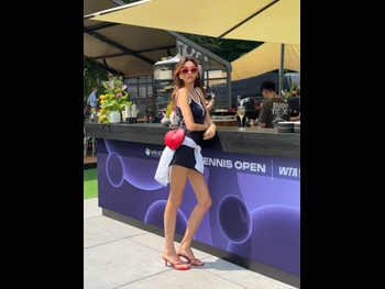  alt="Celine Bethmann"