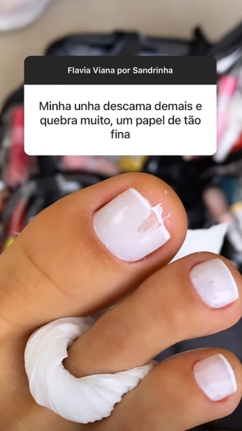 Flávia Viana
