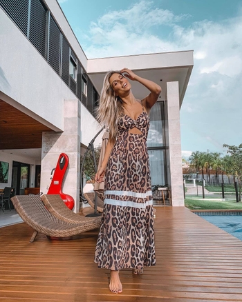 Flávia Viana