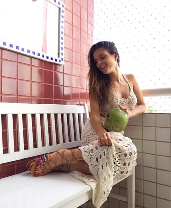 Flávia Viana