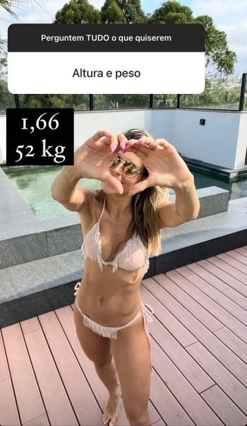 Flávia Viana