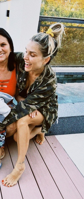 Flávia Viana