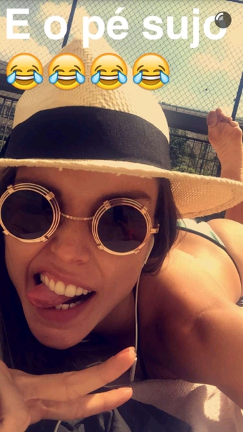 Flávia Viana