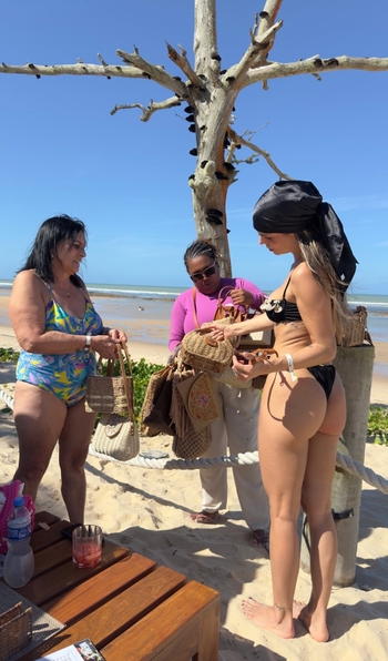 Flávia Viana