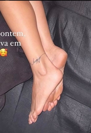 Flávia Viana