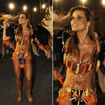 Flávia Viana