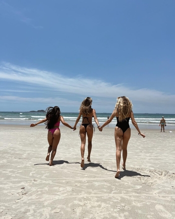 Flávia Viana