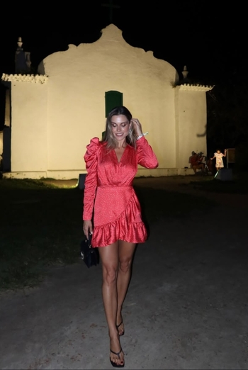 Flávia Viana