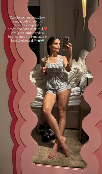 Flávia Viana