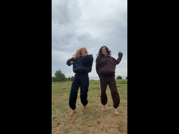  alt="Sophie Nelisse"