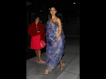  alt="Eiza Gonzalez"