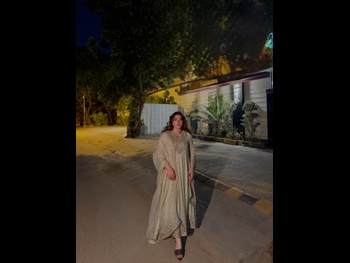  alt="Momina Iqbal"