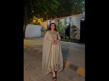  alt="Momina Iqbal"