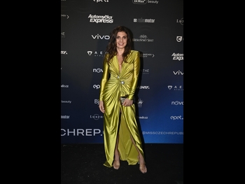  alt="Denisa Pfauserova"