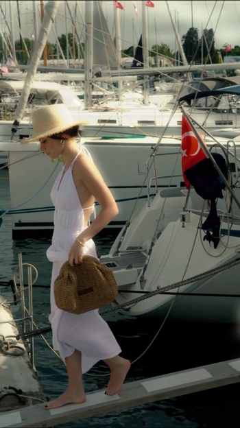 Yüsra Geyik
