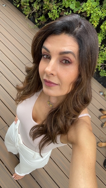 Mayrín Villanueva
