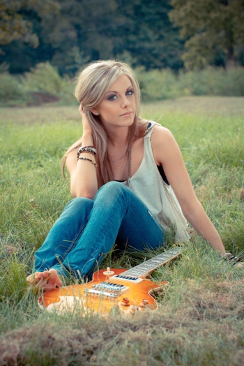 Lindsay Ell
