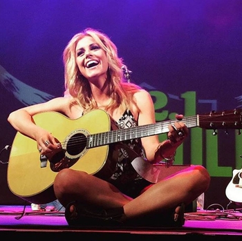 Lindsay Ell