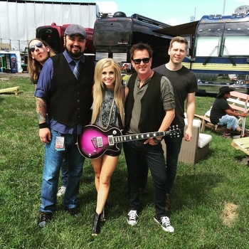 Lindsay Ell