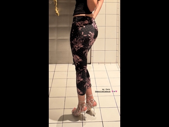  alt="Chloe Gervais"