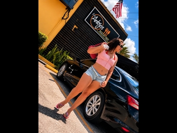  alt="Ailin Perez"