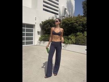  alt="Lily Easton"