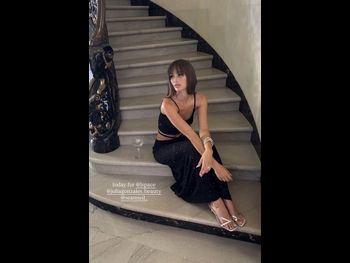  alt="Lily Easton"