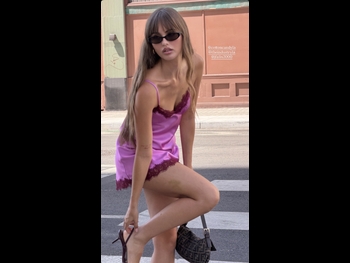  alt="Lily Easton"