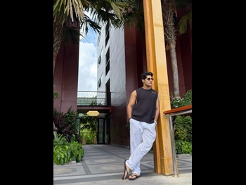  alt="Tusharr Khanna"