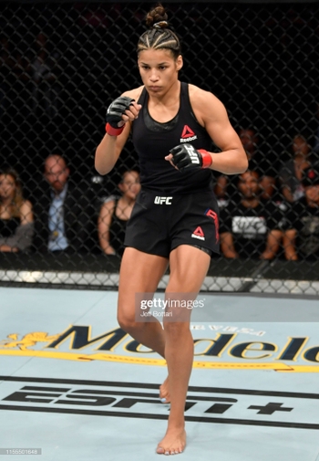 Julianna Peña