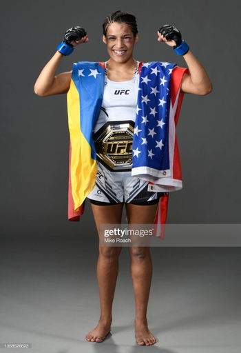 Julianna Peña