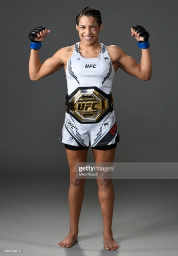 Julianna Peña