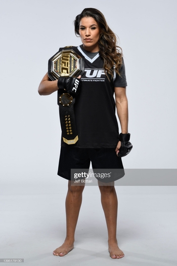 Julianna Peña