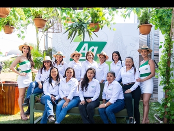  alt="Romy Paz"
