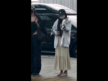  alt="Lee Hyun-seo"