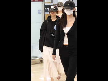  alt="Lee Hyun-seo"