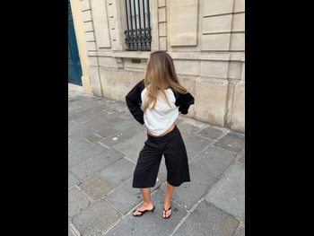  alt="Lara Lourenco"