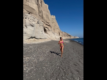  alt="Andrea Bezdekova"