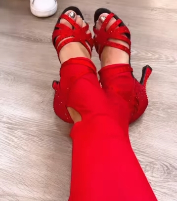Maria León