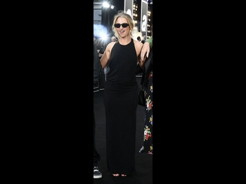  alt="Anais Gallagher"