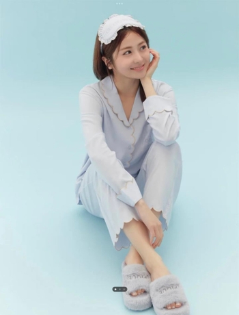 Huh Yun-jin